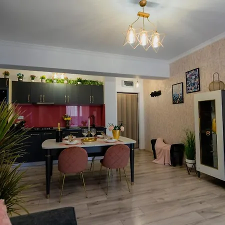 Apartment Leo Moonlight Apartament